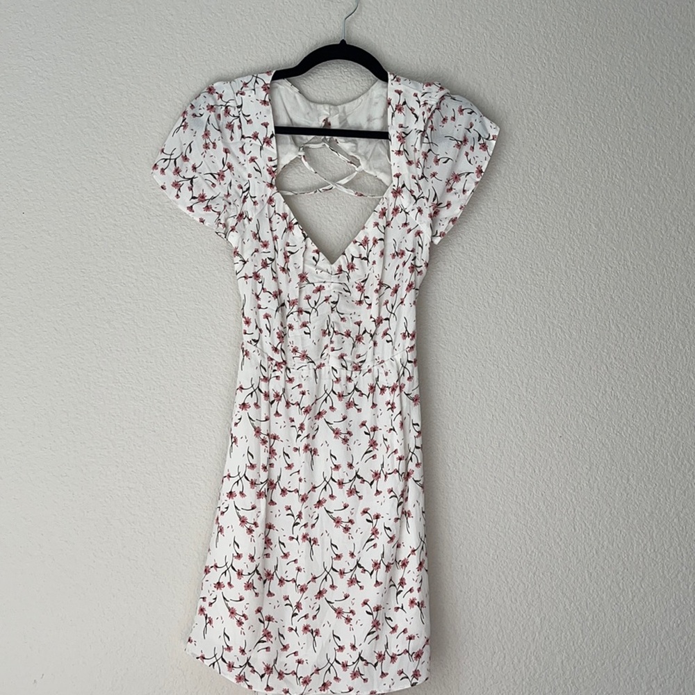 White Fox Boutique White/pink flowers spring dress